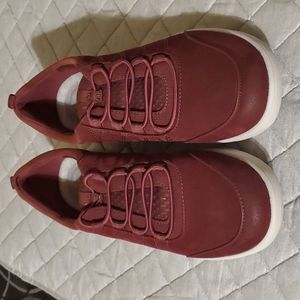 Cloudsteppers by Clarks Womens Adella Holly Red Lifestyle Sneakers Shoes 7.5